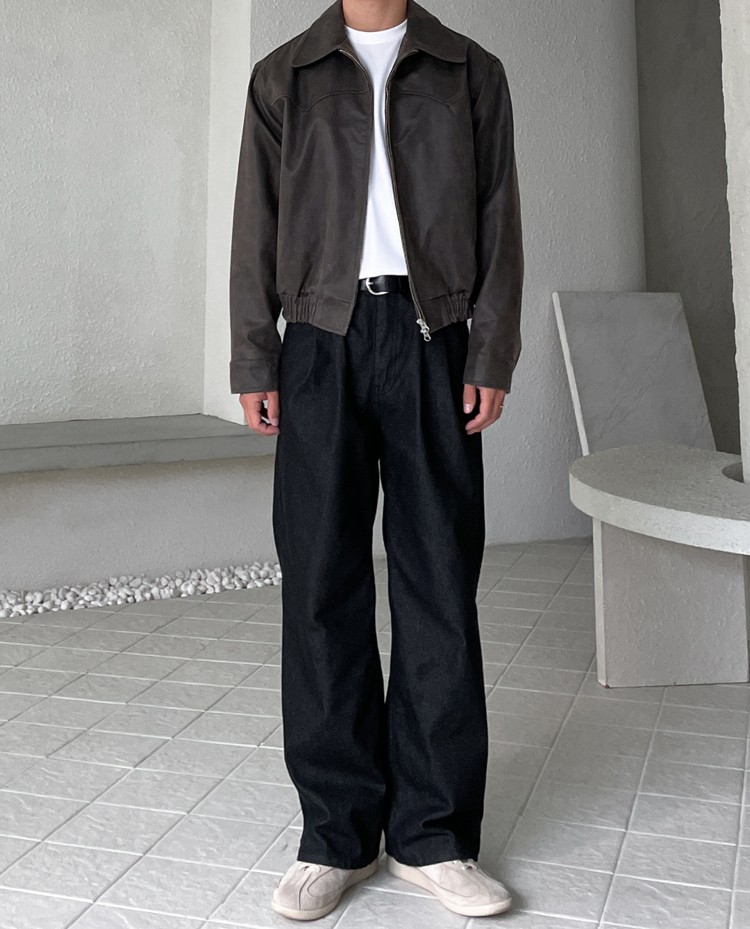 Pantaloni Dritti Uomo | Piega Frontale e Vestibilità Versatile 4