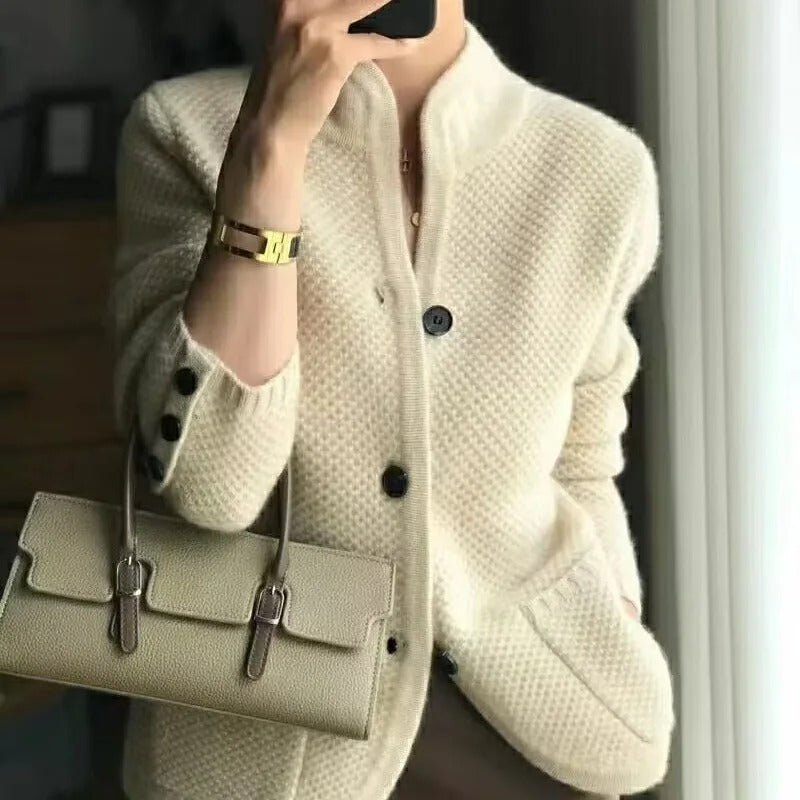Cardigan Donna Collo Alto | Caldo e Avvolgente 1