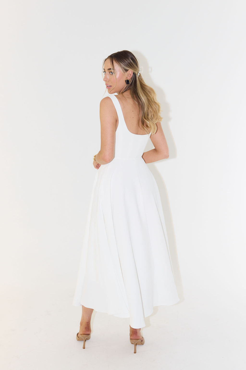 Abito Midi Donna | Gonna a Ruota & Scollo Quadrato Elegante