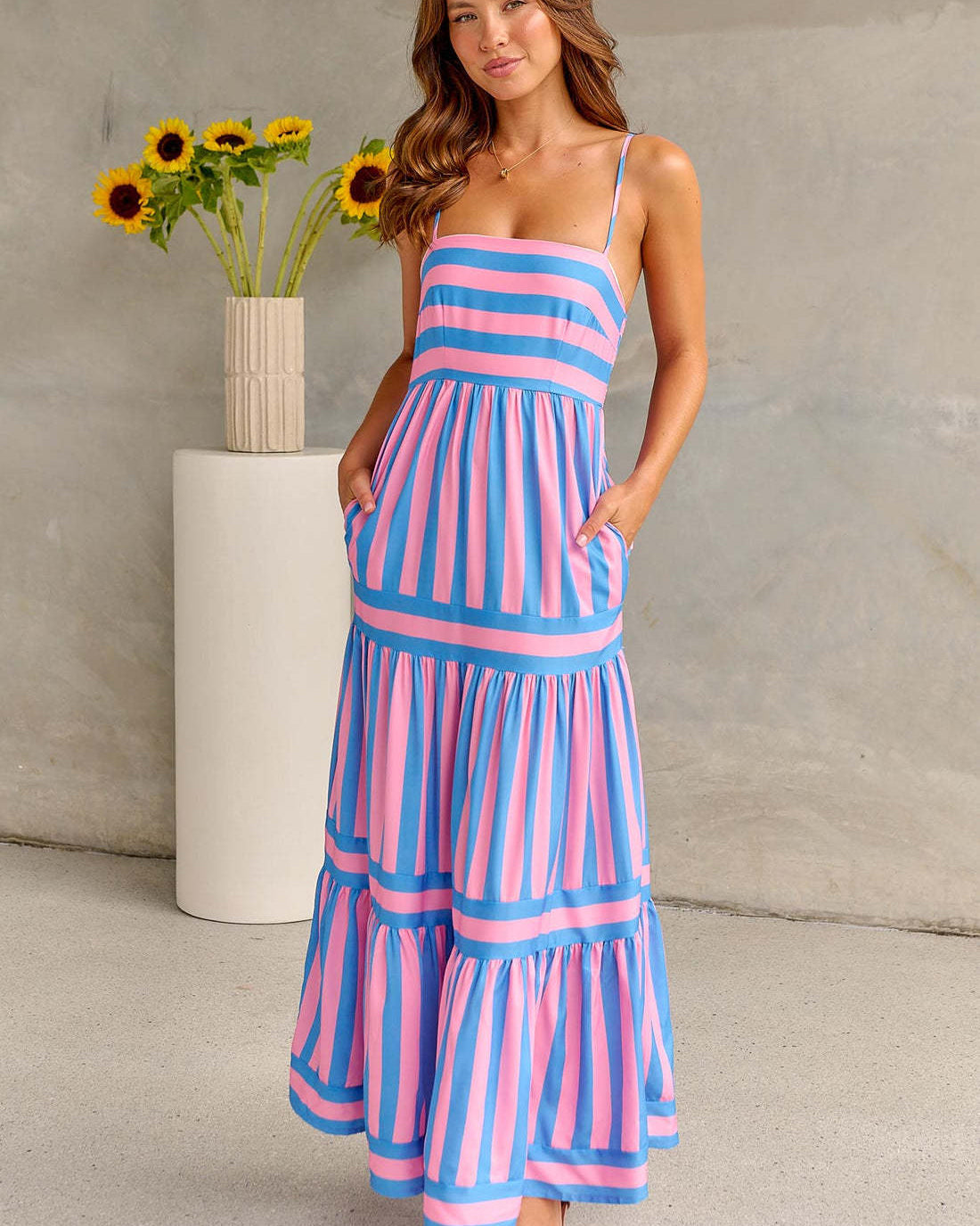 Kaila – Abito Lungo Estivo Con Scollo Quadrato E Schiena Scoperta 1