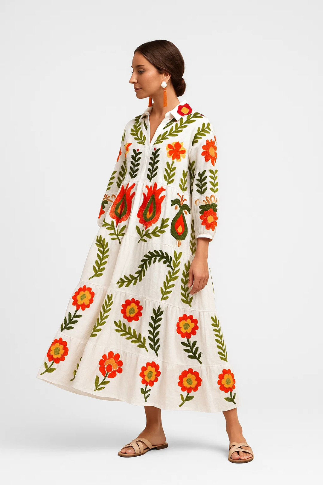 Abito lungo con maniche a tre quarti e motivo floreale ricamato 0