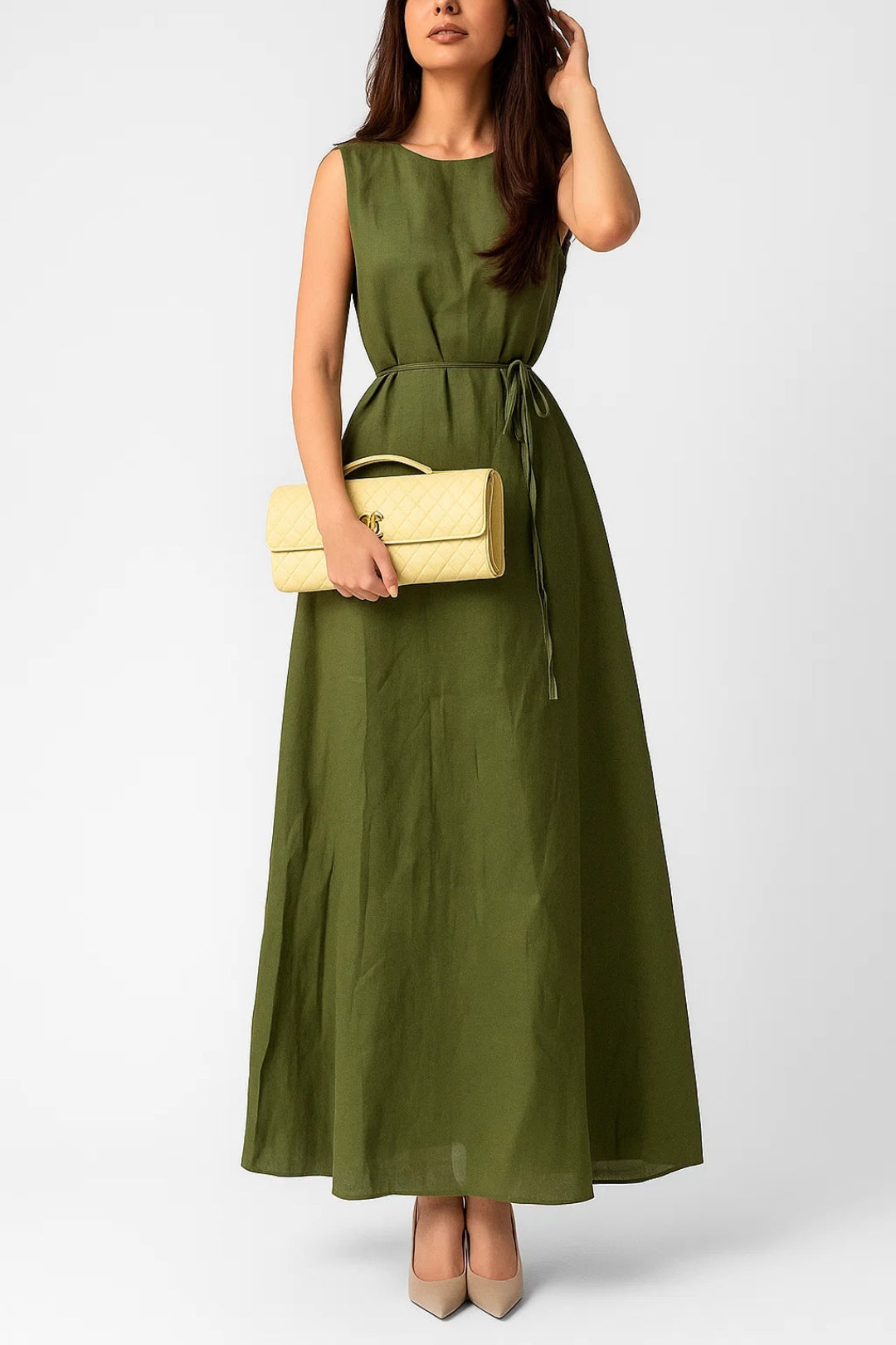 Abito lungo senza maniche con cintura sottile