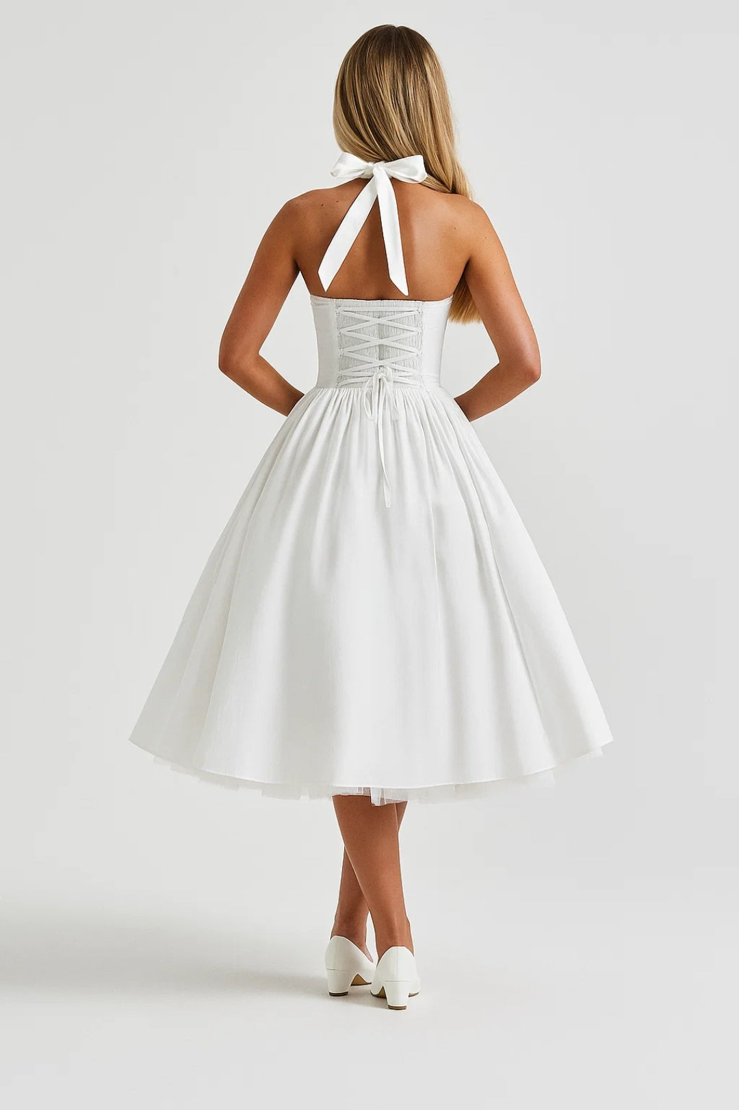 Abito midi con corpetto aderente e scollo all’americana | Stile retrò ispirato agli anni ’50 3