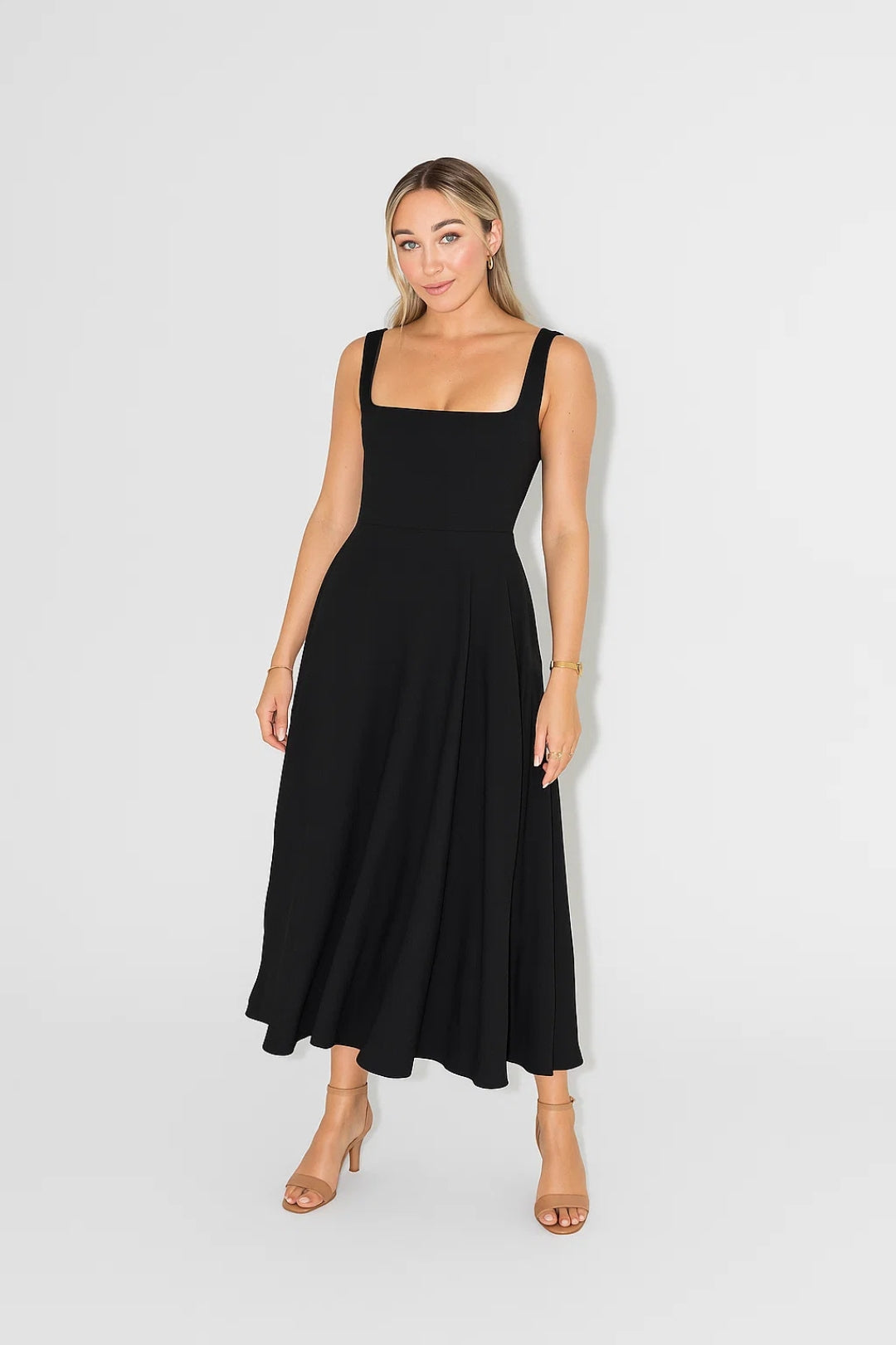 Abito midi svasato con scollo quadrato | Elegante e senza tempo 2