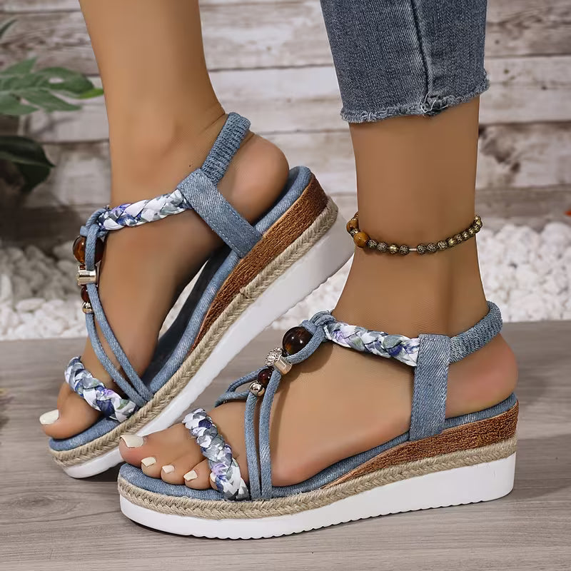 Bella — Sandalo con Zeppa in Corda e Fasce Intrecciate Floreali 0