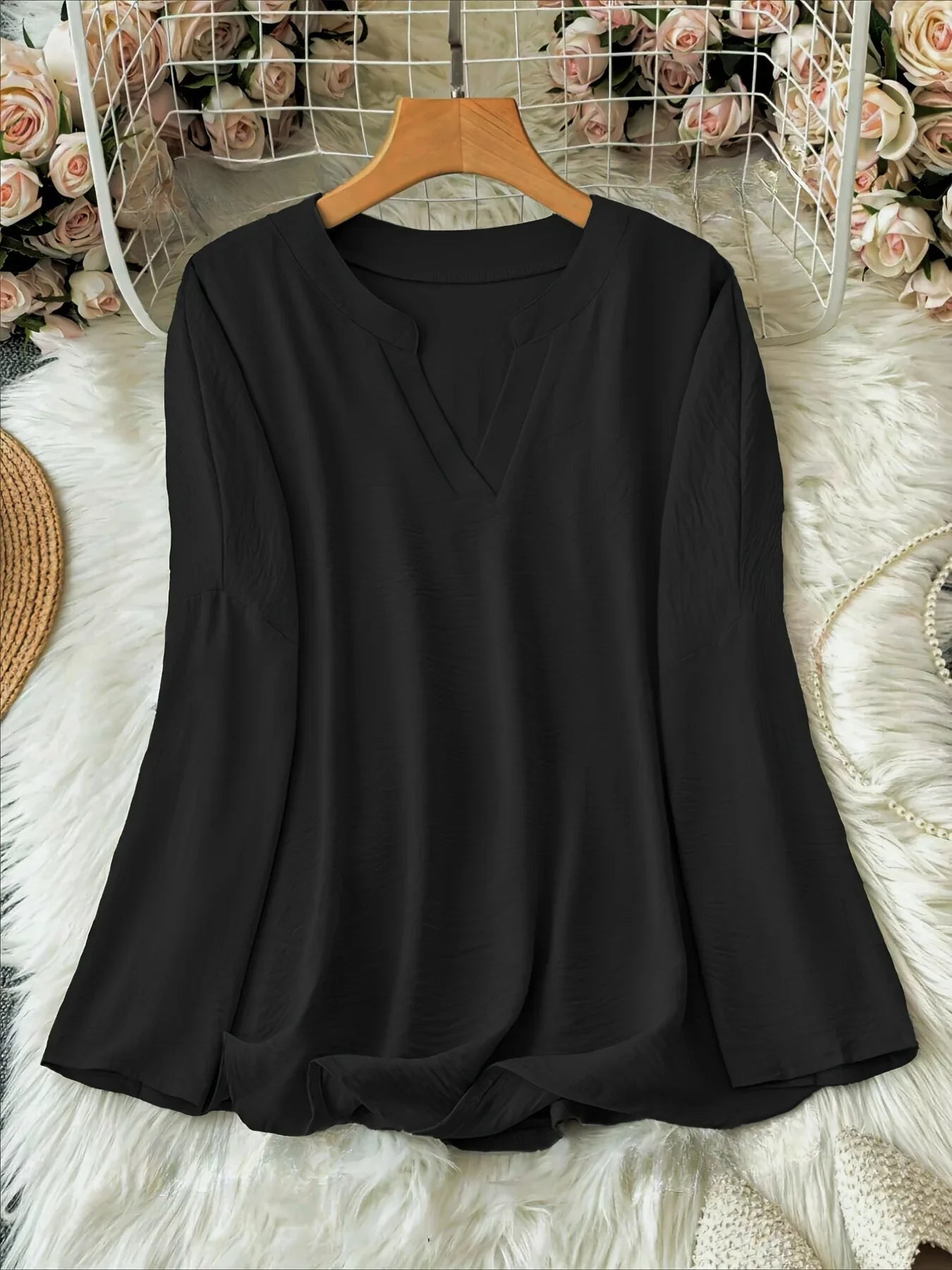 Bria - Blusa a V in tessuto leggero 7