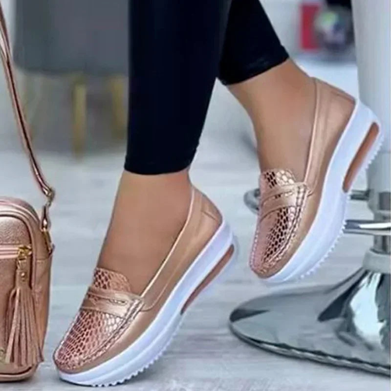 Breathable Slip-On Casual Shoes for Women – Comfortable &amp; Stylish