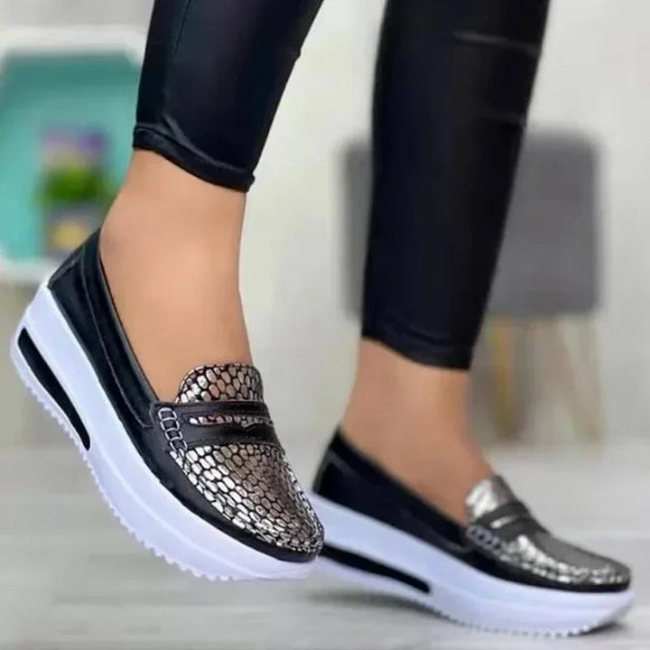 Breathable Slip-On Casual Shoes for Women – Comfortable &amp; Stylish