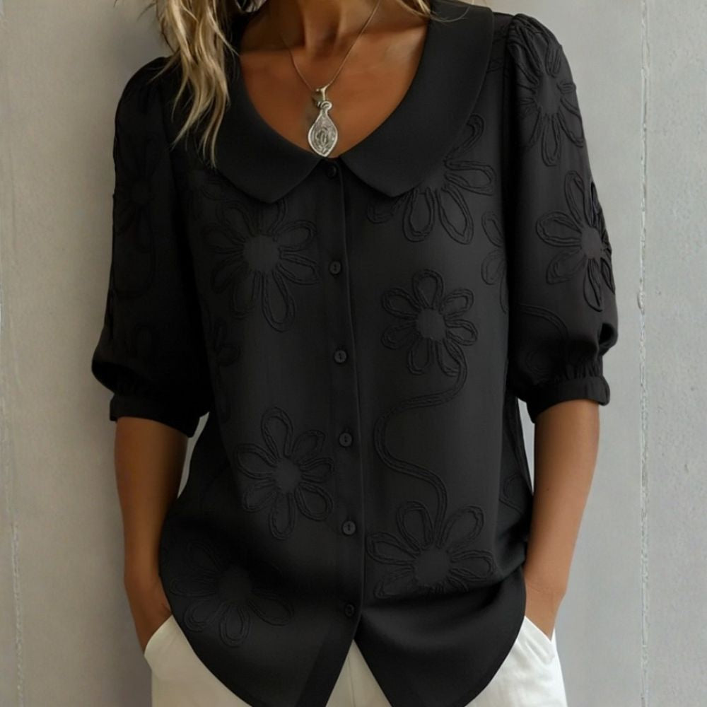 Camicetta elegante da donna con colletto arrotondato e dettagli floreali - Delicata e raffinata 3