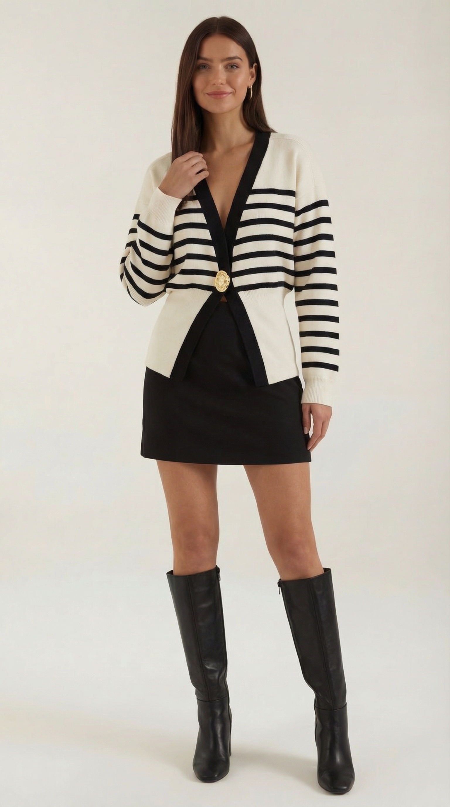 Cardigan Donna Scollo a V Profondo Bottone Dorato Aderente 10