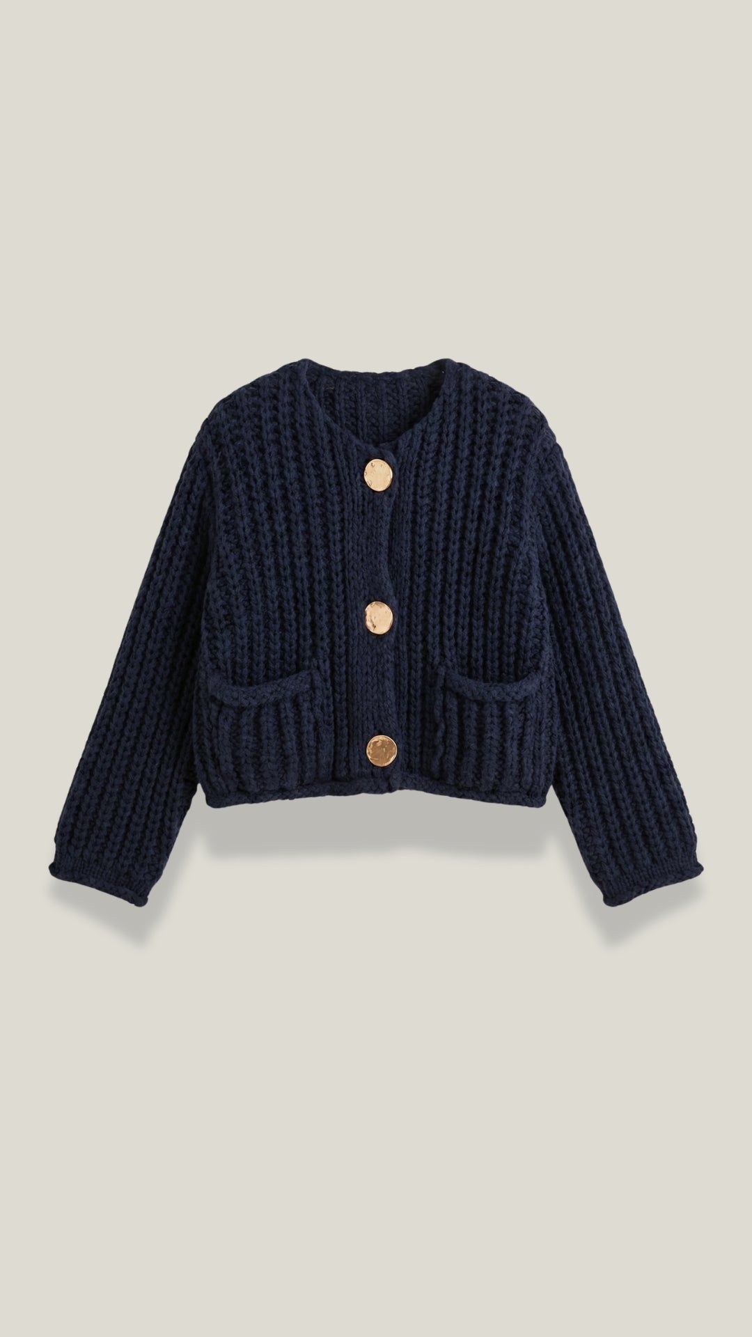 Cardigan Donna in Maglia Cropped Bottoni Dorati Chunky 4
