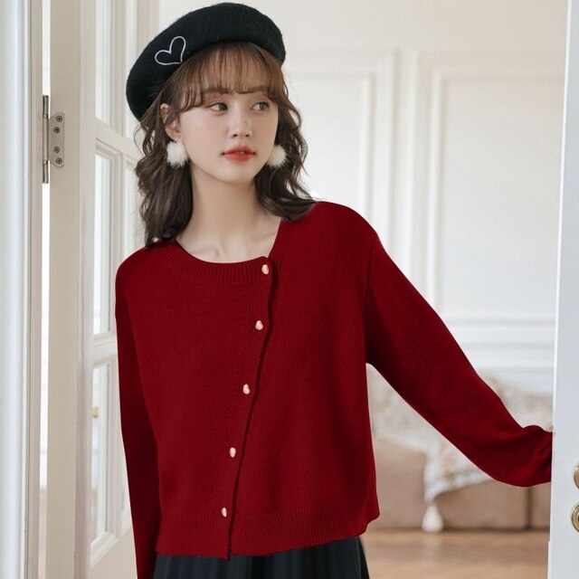 https://cdn.shopify.com/s/files/1/0803/0670/0562/products/C-rdigan-de-punto-con-botones-oblicuos-para-mujer-su-ter-de-aspecto-coreano-ropa-de.jpg_640x640_811187dd-510a-4db9-a80e-63f8d877d67e.jpg