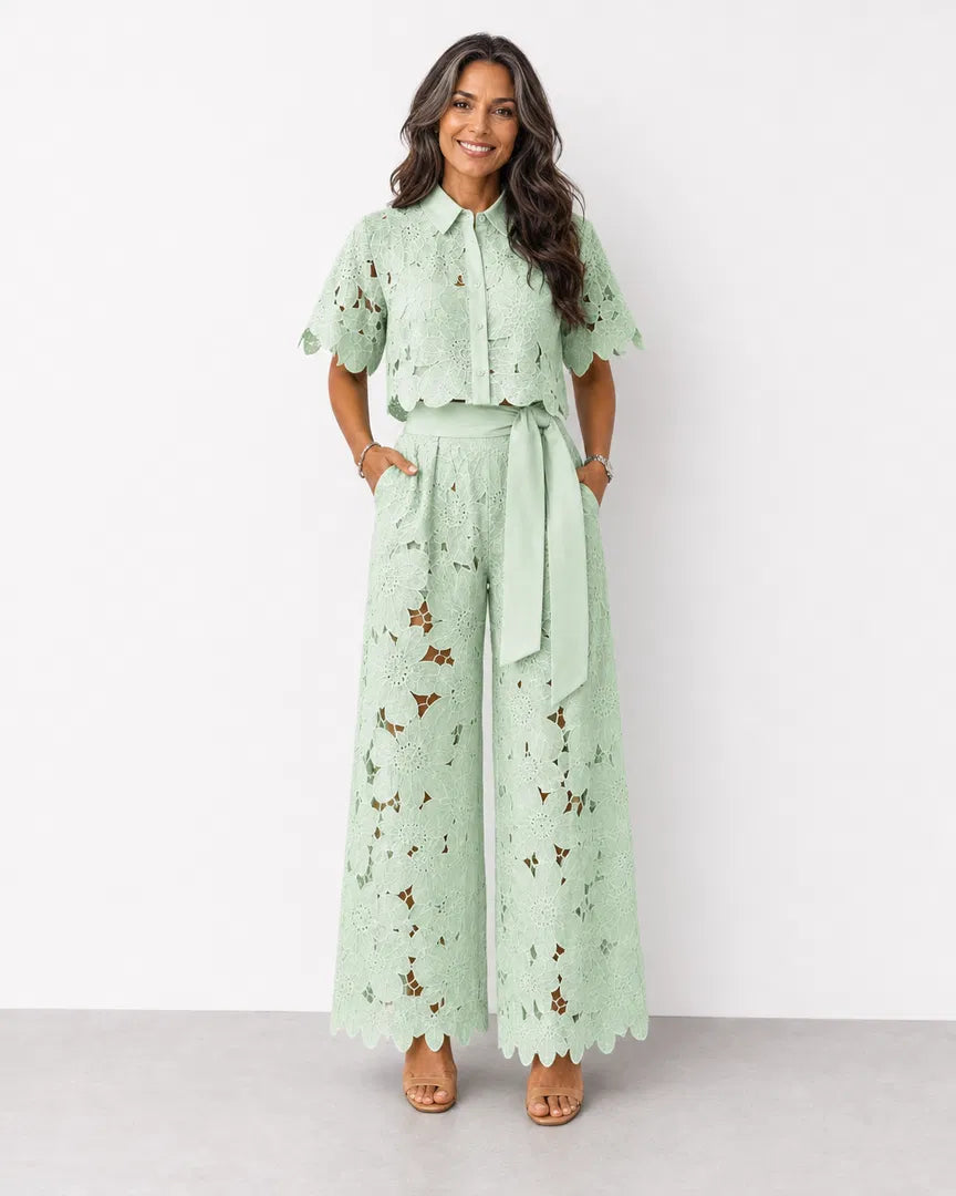 Completo Donna Isabela — Camicetta e Pantalone in Pizzo Traforato 0