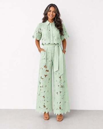 Completo Donna Isabela — Camicetta e Pantalone in Pizzo Traforato 0