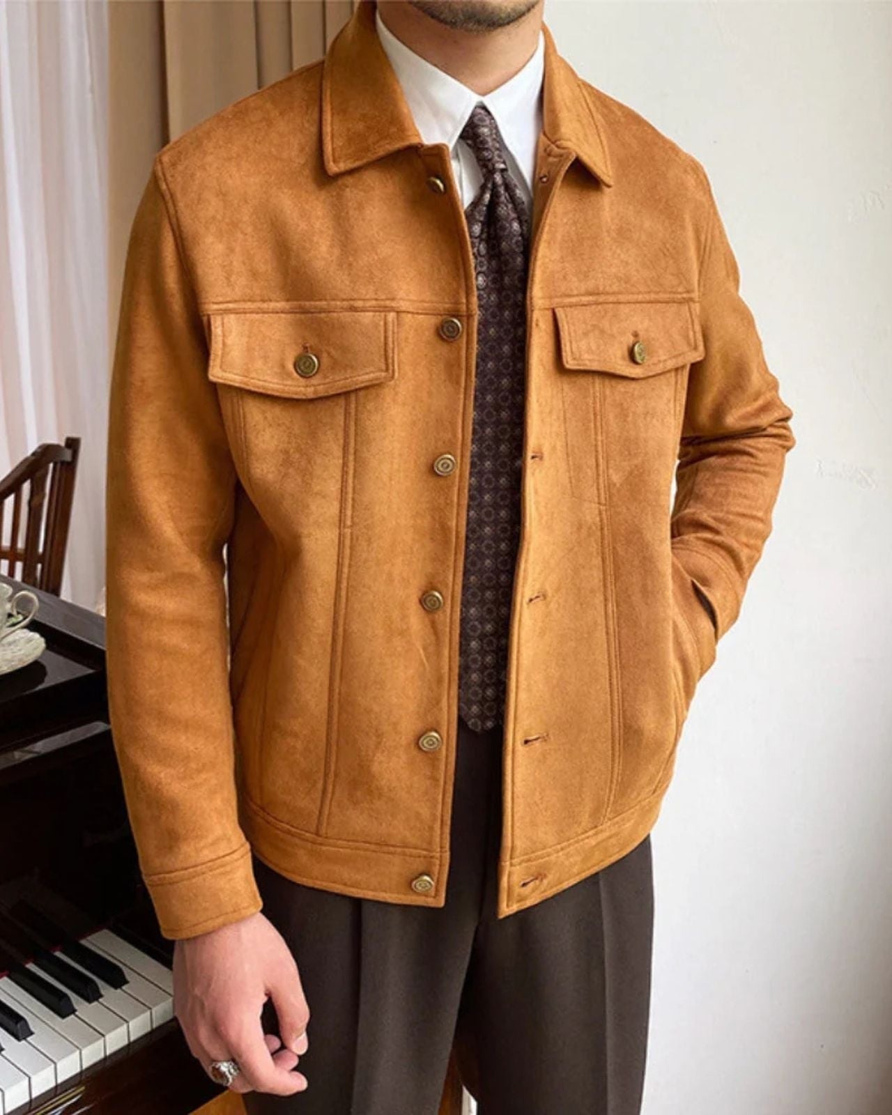 Giacca Uomo in Camoscio con Revers Look Sobrio Raffinato 3