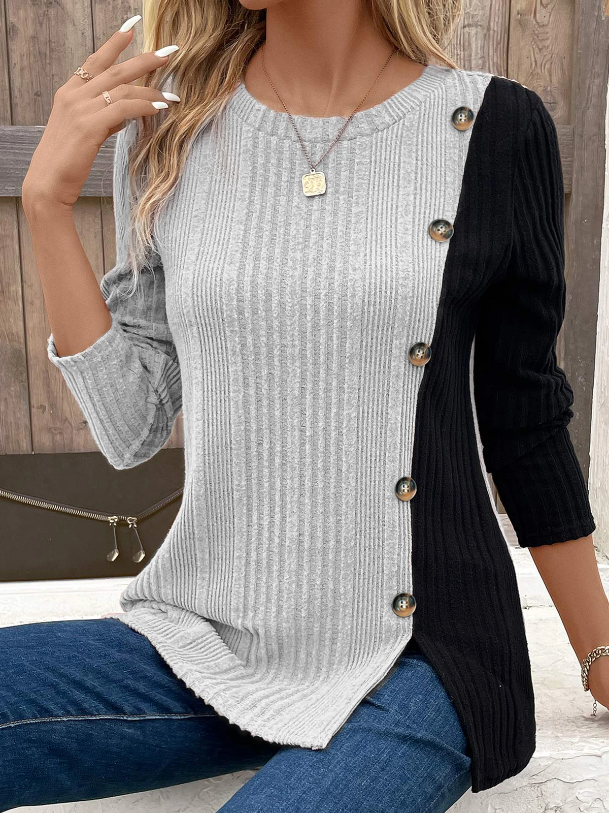Karo | Elegante Maglione Bicolore Da Donna 1