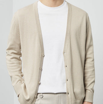 Maglione Cardigan Uomo | Chiusura a Bottoni e Versatilità