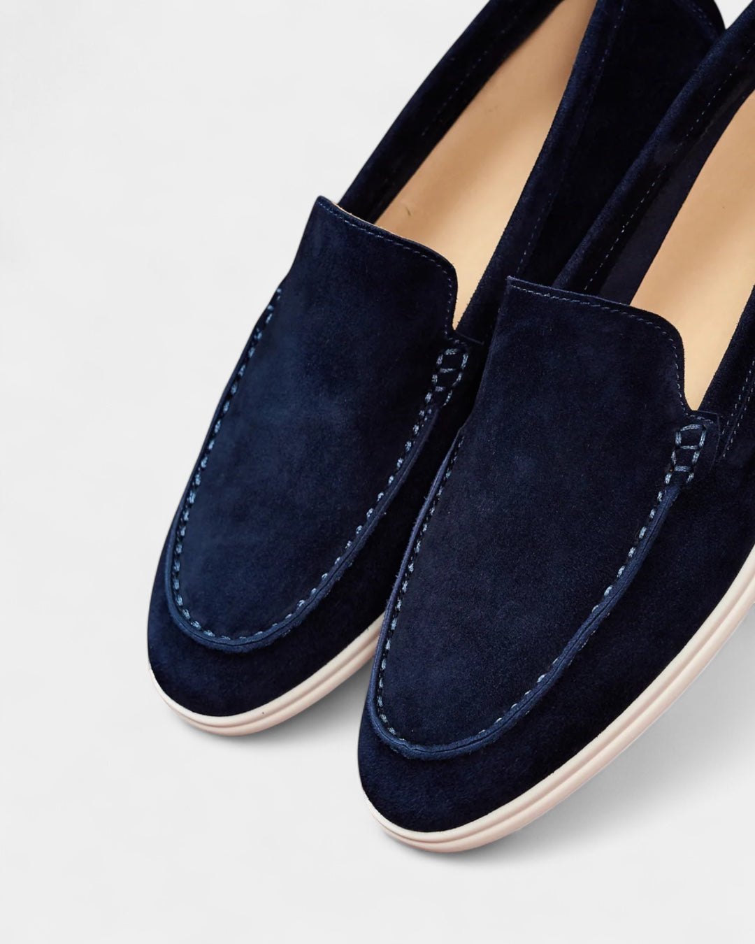 Mocassini Uomo in Camoscio Slip-On Profilo Basso Suola Bianca 1