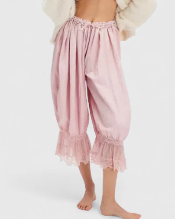 Pantaloni Donna | Design Romantico & Dettagli in Pizzo