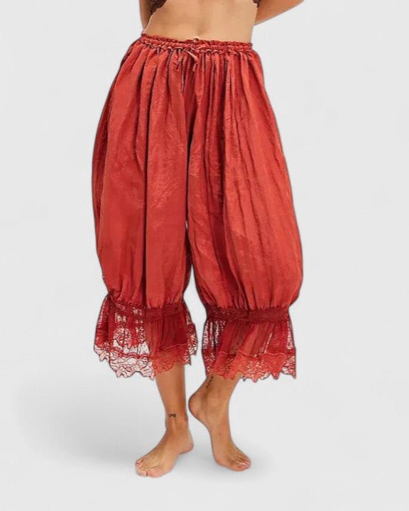 Pantaloni Donna | Design Romantico & Dettagli in Pizzo
