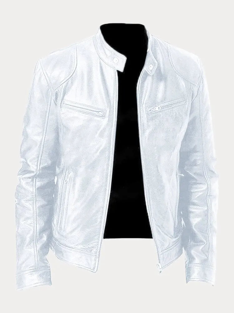 Giacca in pelle bianca da uomo, stile motociclista, con zip frontale e tasche, ideale per look casual e moda urbana.