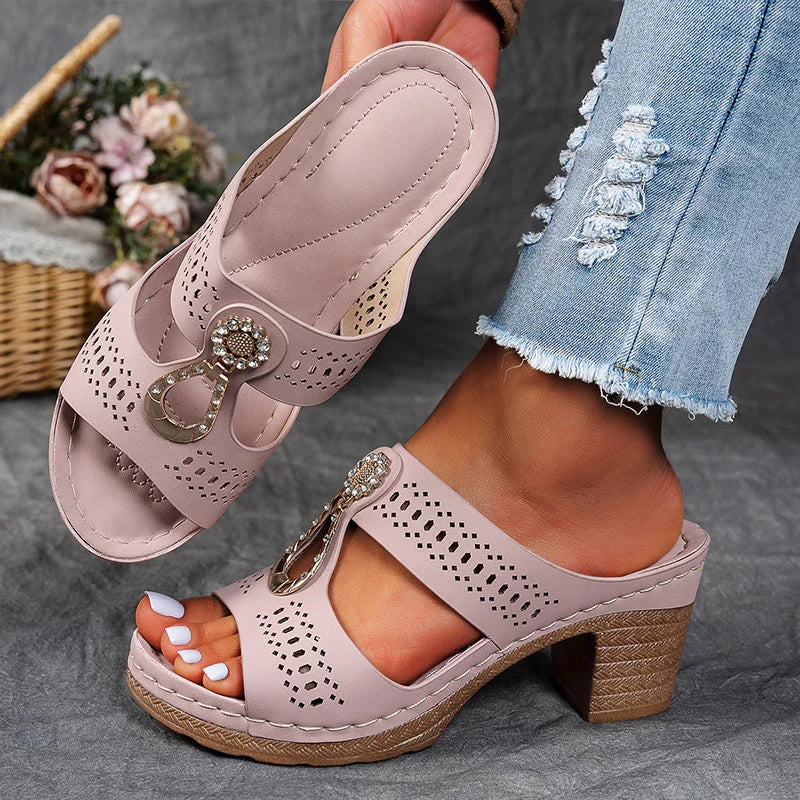 Sandali Ortopedici Donna | Tacco Largo & Dettaglio Gioiello Elegante