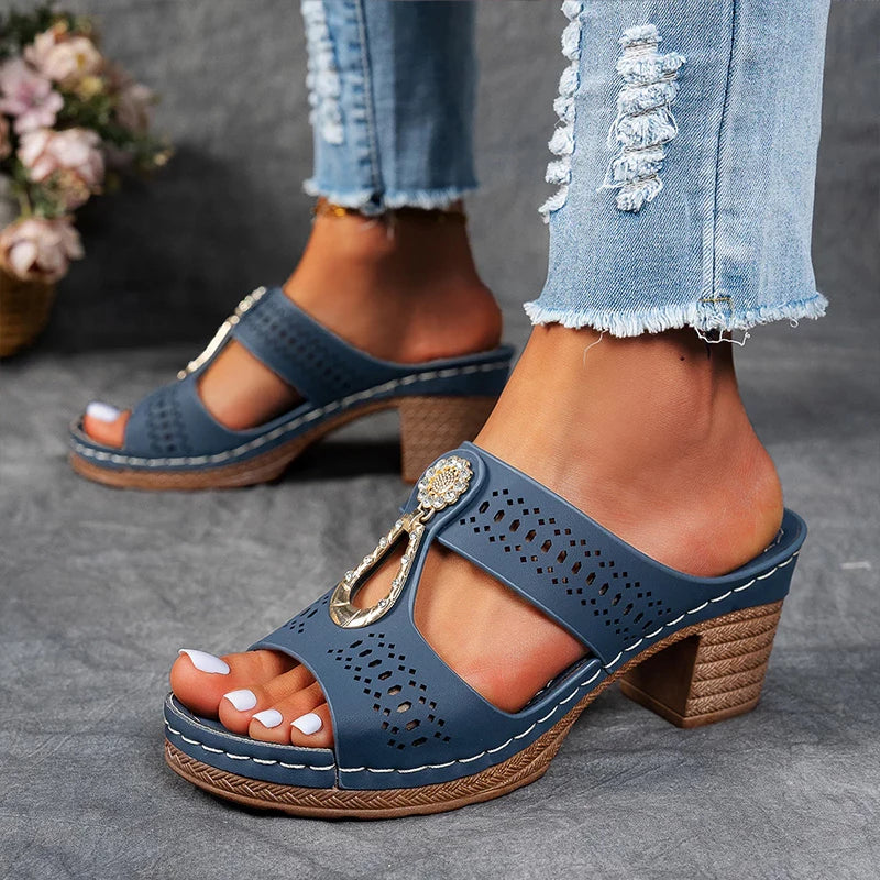 Sandali Ortopedici Donna | Tacco Largo & Dettaglio Gioiello Elegante