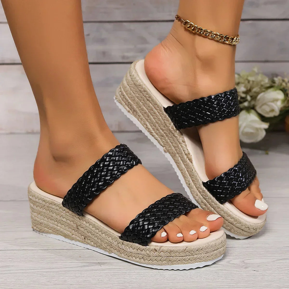 Sandali con zeppa da donna - Comodi ed eleganti 7
