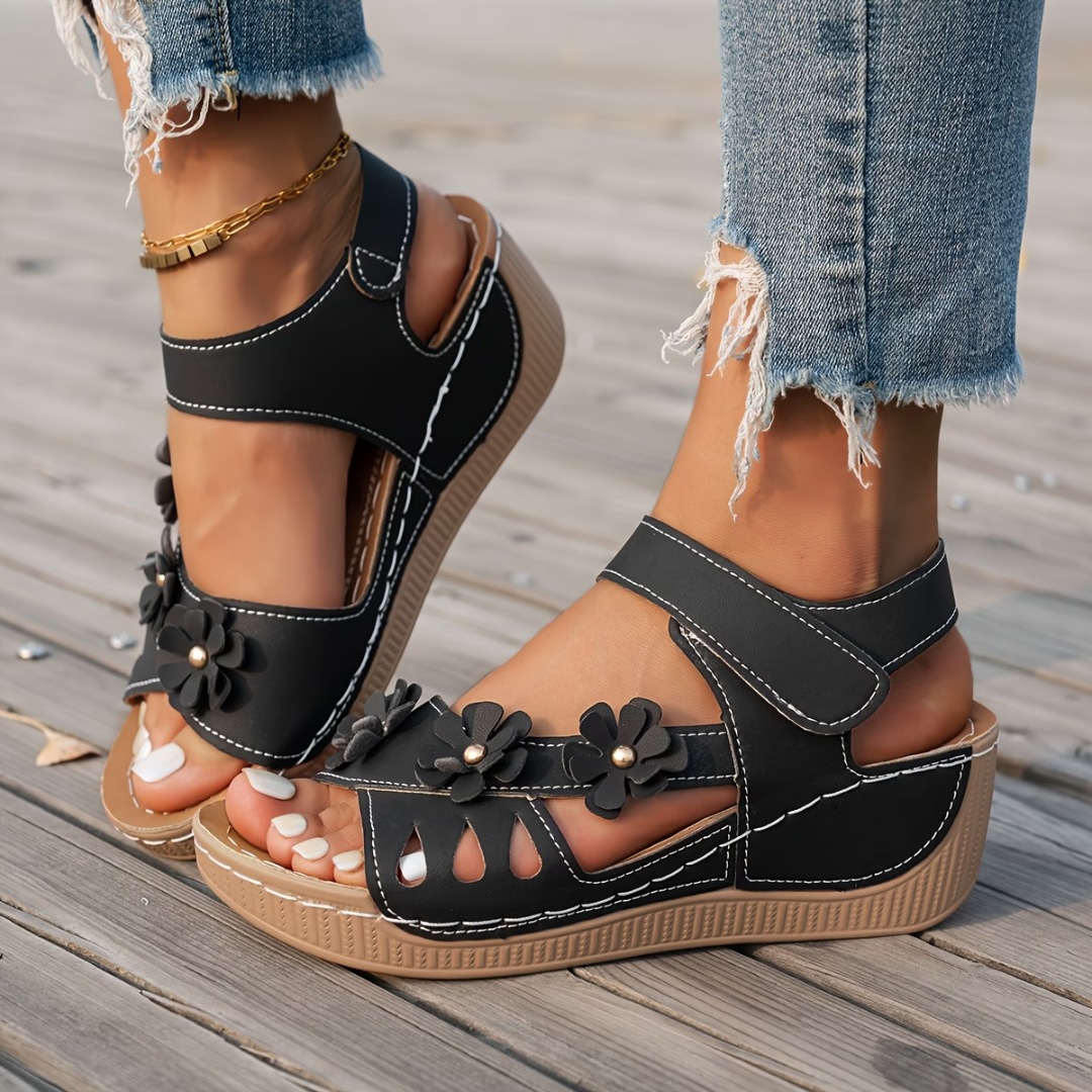 Sandalo Donna | Zeppa Comoda con Applicazioni Floreali