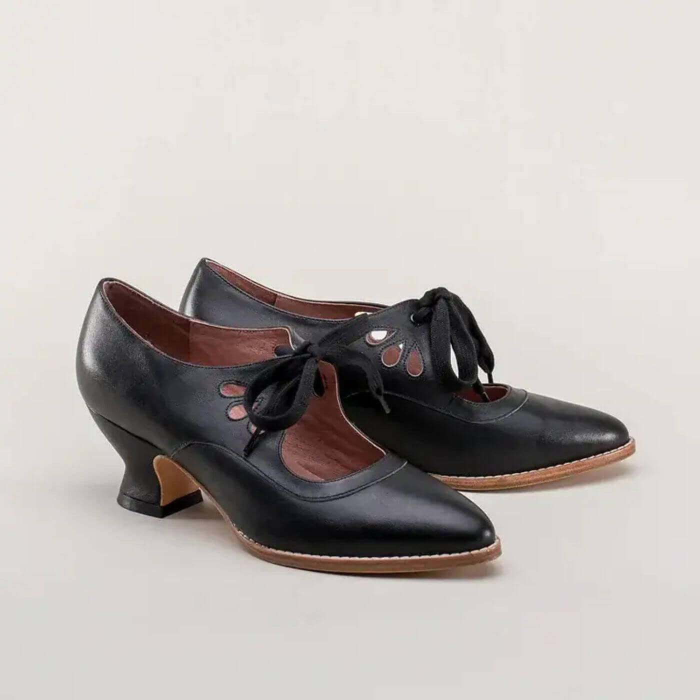 Scarpe Donna | Tacco Basso & Design Vintage Elegante