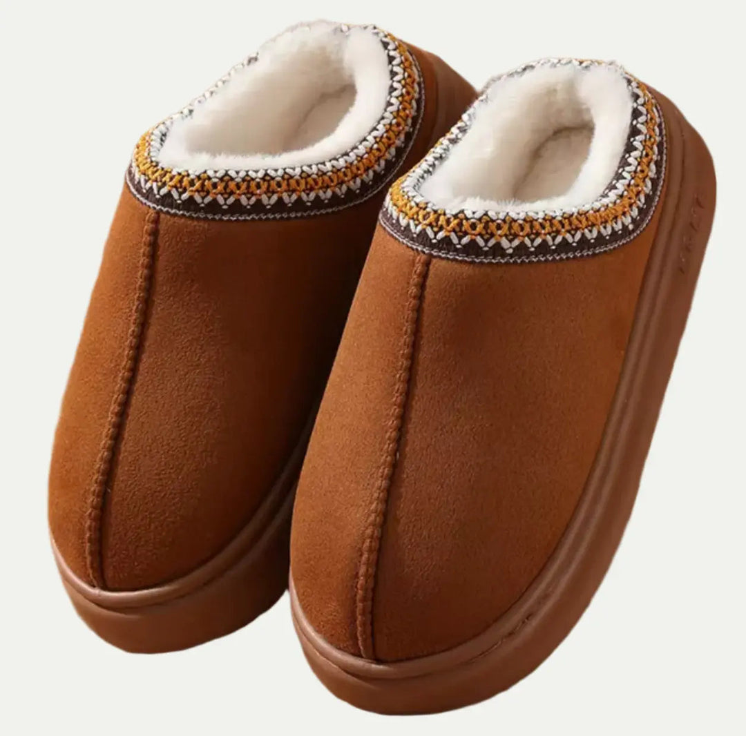 Sheepskin Slippers for Women – Cozy &amp; Elegant Comfort