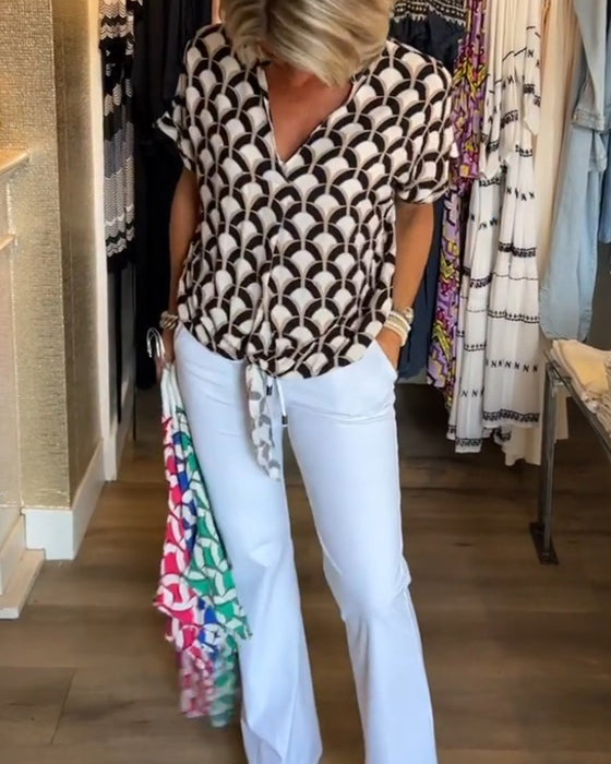 Top Donna Stampato | Pattern Geometrico Bold & Nodo Frontale in Vita