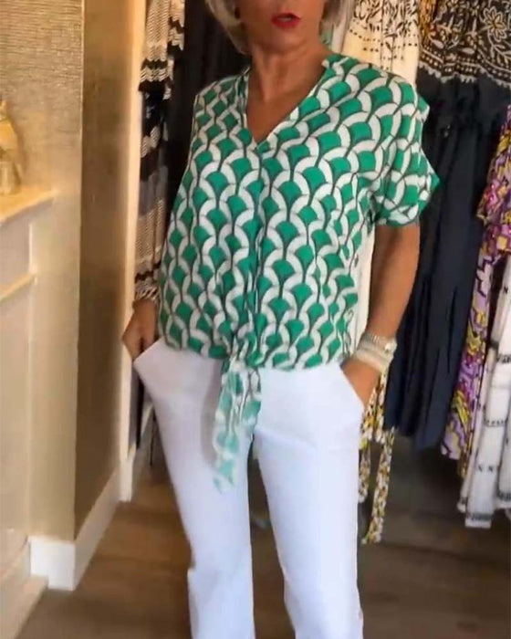 Top Donna Stampato | Pattern Geometrico Bold & Nodo Frontale in Vita