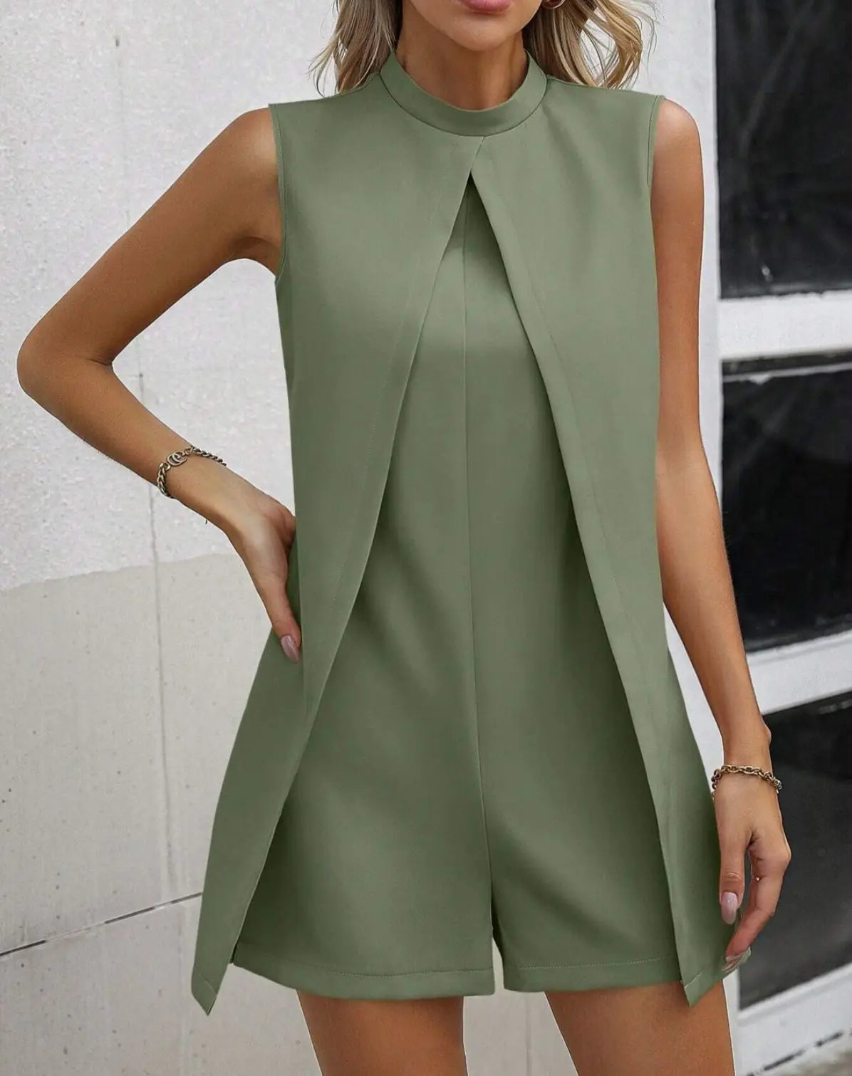 Tuta Elegante Donna | Pannello Sovrapposto & Silhouette Sartoriale Chic