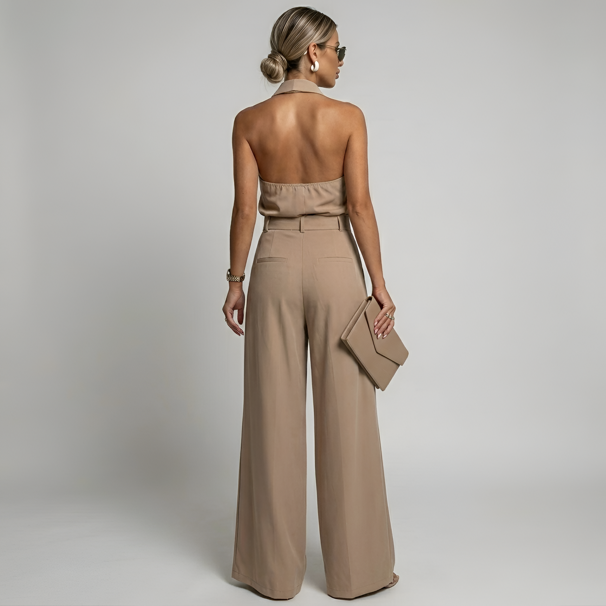 Tuta donna con collo all'americana e gamba ampia - Elegante e fluida 3