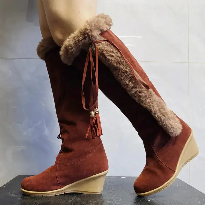 Black Combat Boots for Women – Stylish &amp; Comfortable Winter Footwear