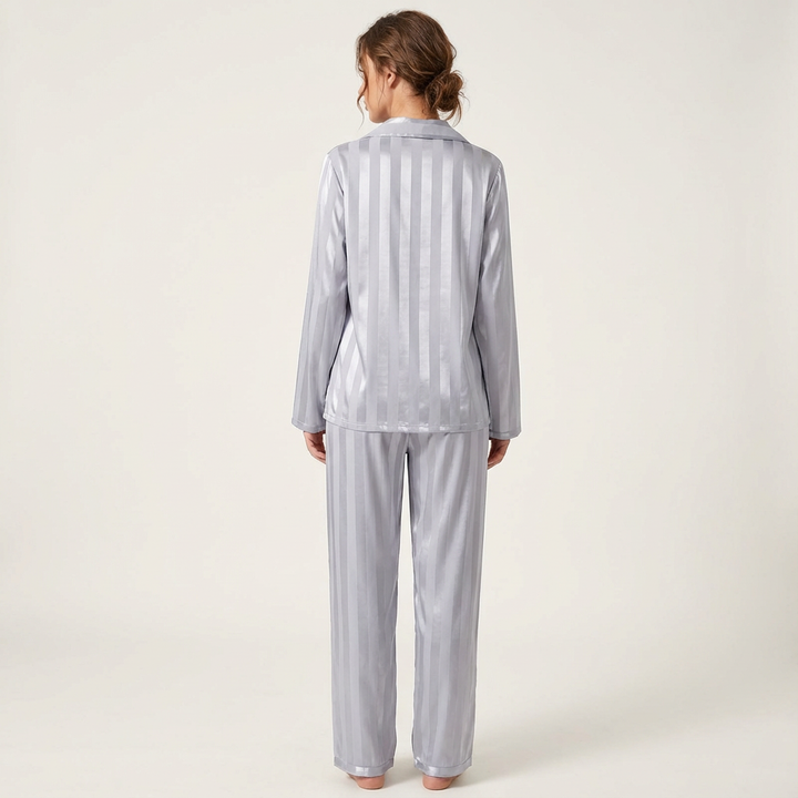 Dames Satijnen Pyjama Set – Gestreept Design met Zijdezachte Afwerking Beige / S - AIDA LENA