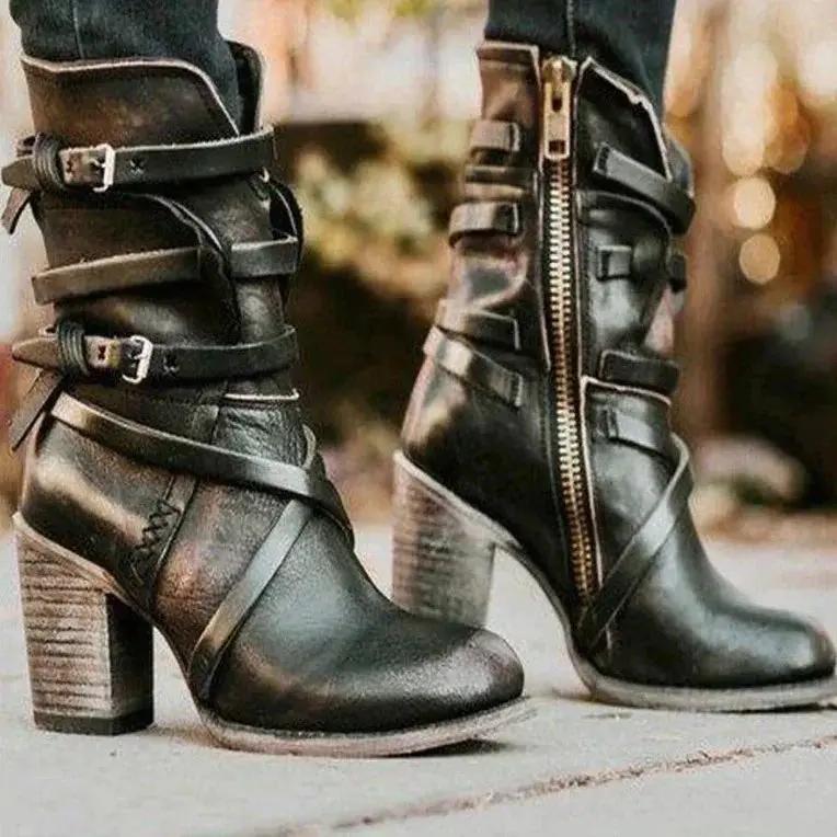 Retro Leather Boots for Women – Chic &amp; Stylish with Belt Buckle Detail