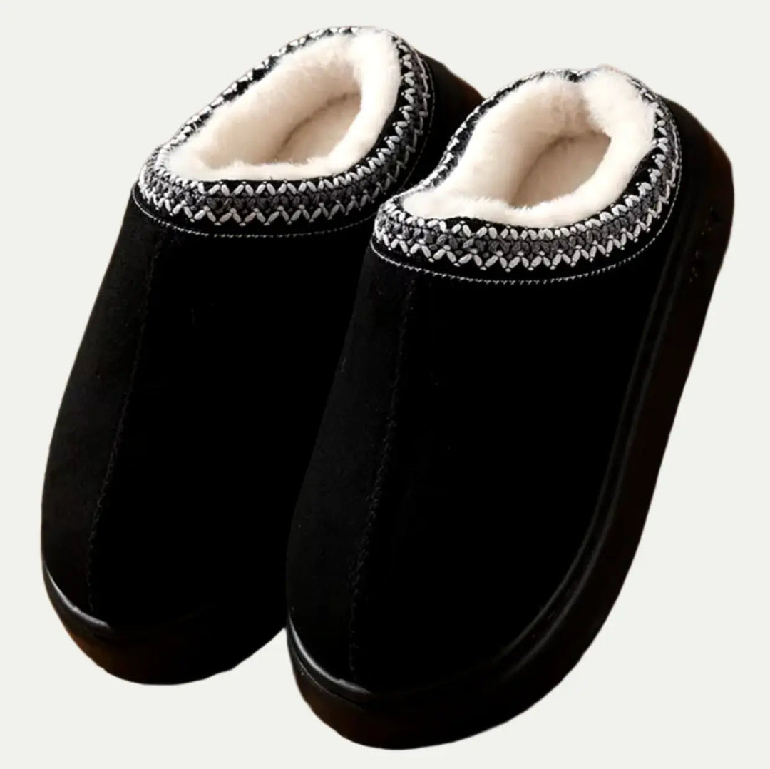 Sheepskin Slippers for Women – Cozy &amp; Elegant Comfort
