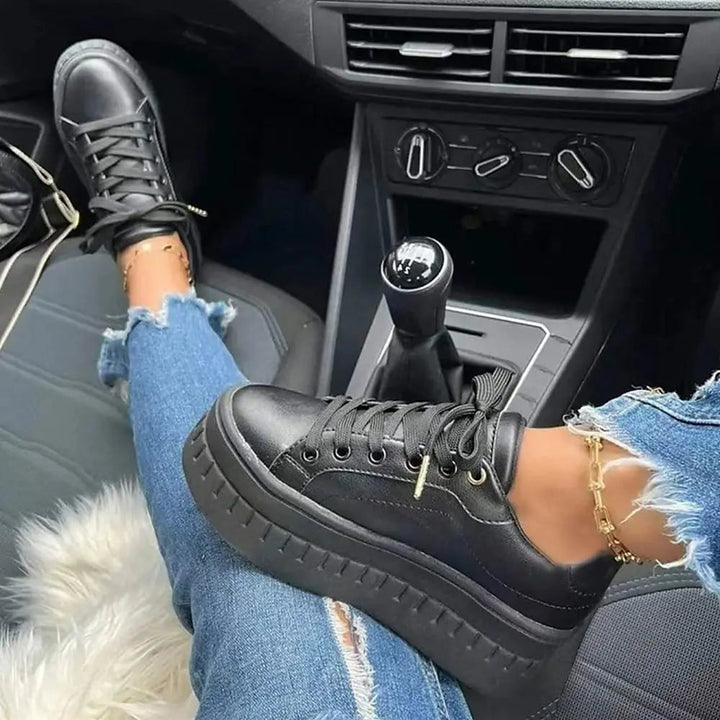 Plateau Sneakers for Women – Stylish Elevation &amp; Everyday Comfort