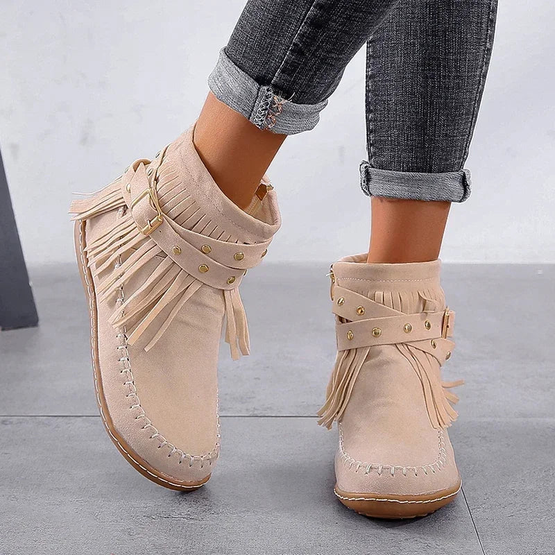 Round Toe Winter Boots for Women – Stylish &amp; Comfortable